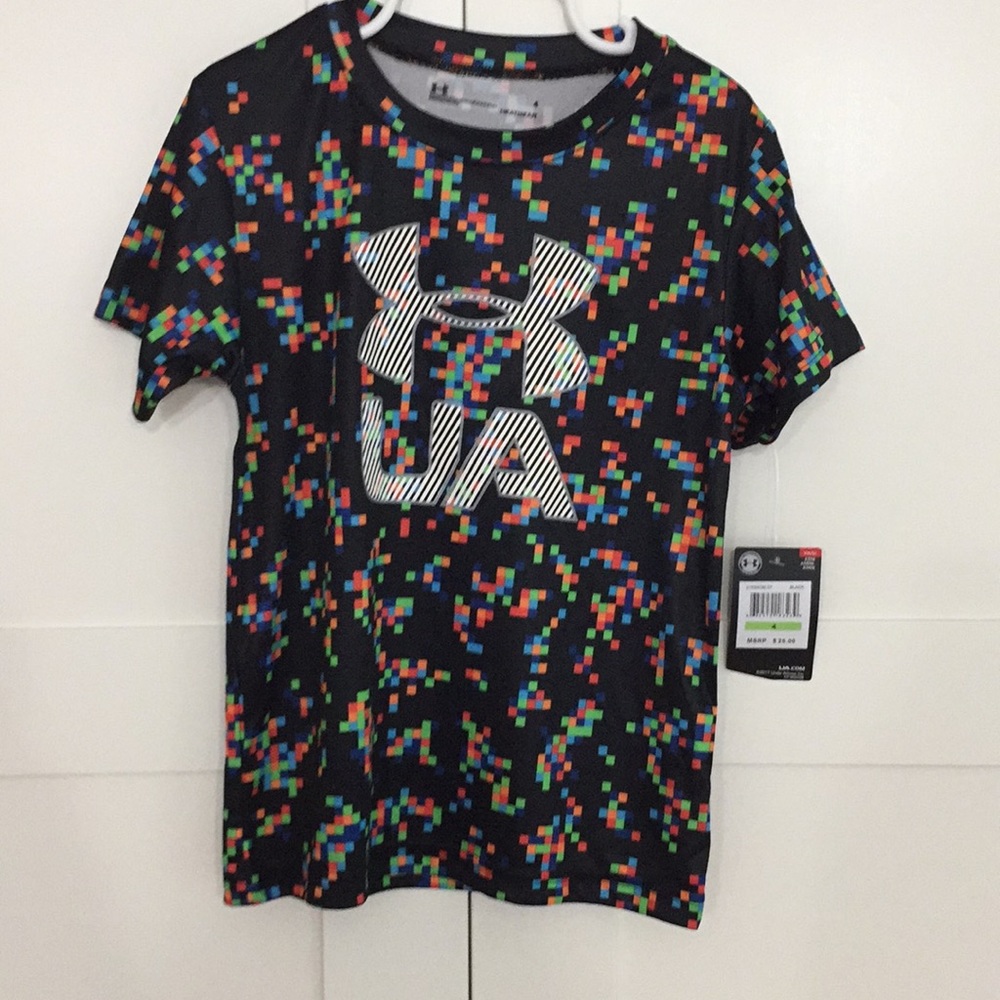 New Under Armour Boys tee Heat Gear